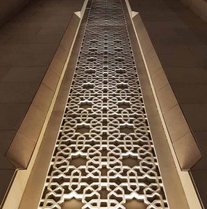 Al Azizia Mosque - Image 7